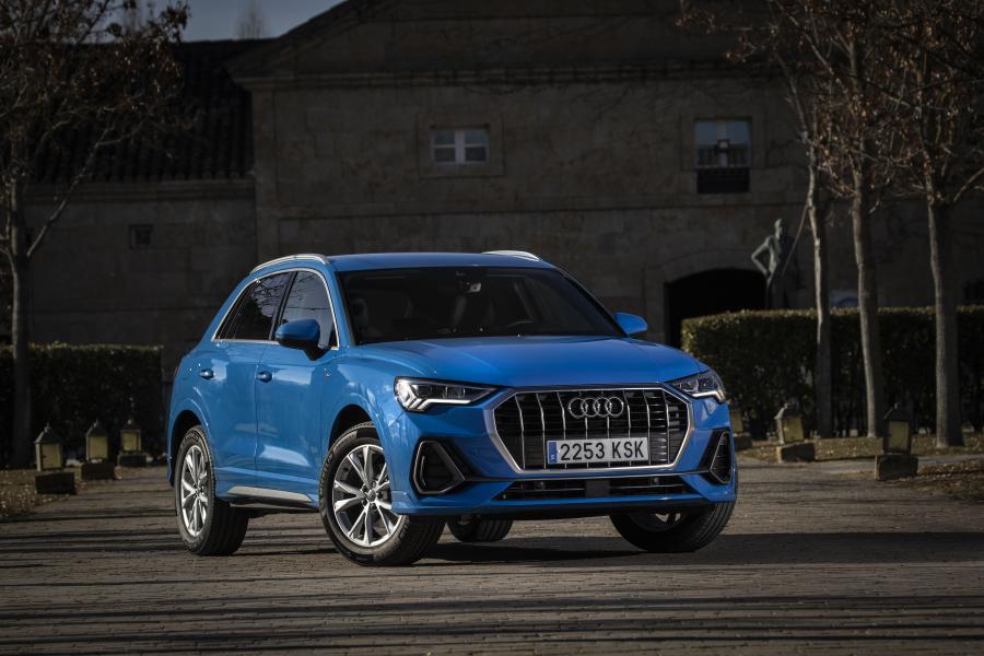  Audi Q3 35 TFSI S-Line (8U) 2018 года  (WW) (фото 1 из 11)